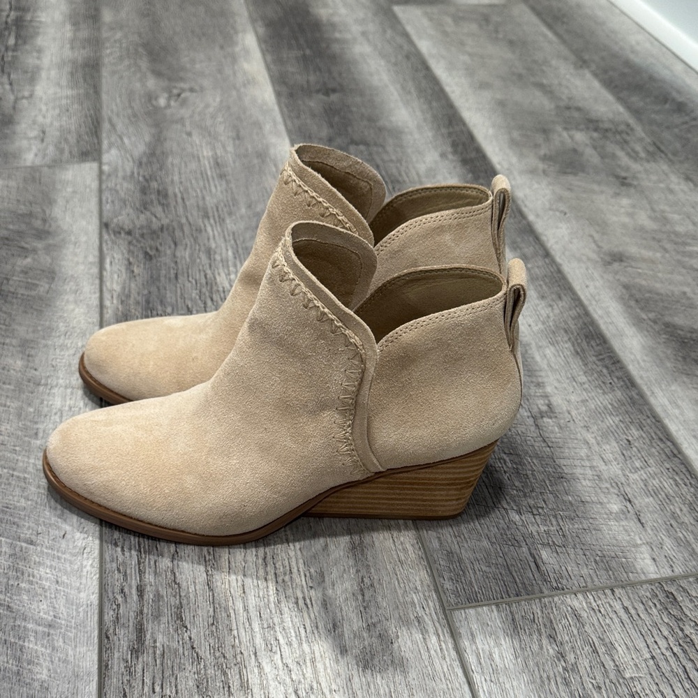 Toms Suede Natural Kaia Wedge Ankle Boot